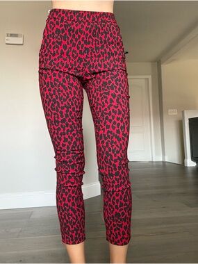 Zara Red and Black Leopard Print Cropped Leggings